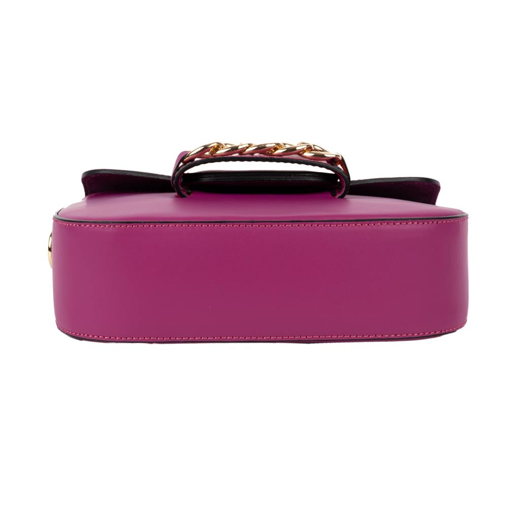 Schultertasche Fabrizia Beere mit Kettenelement shirinsehan.com