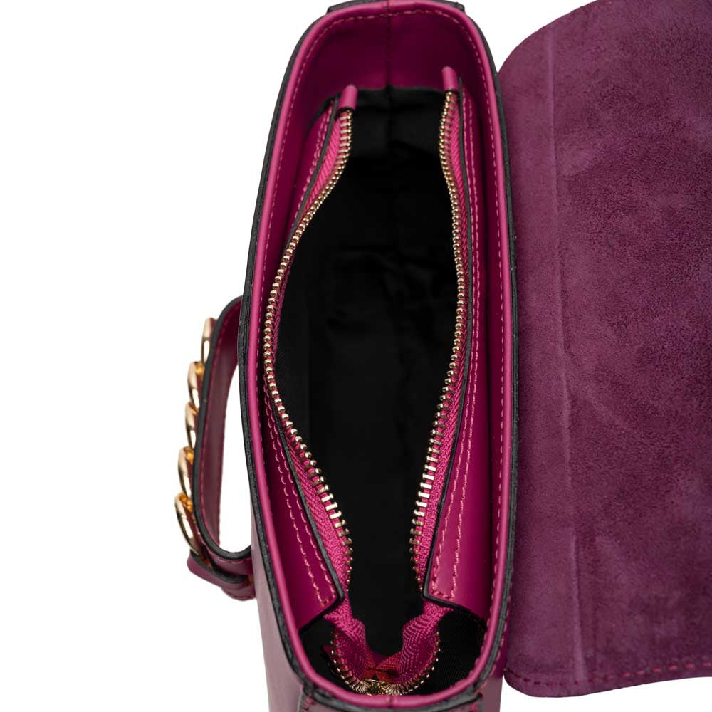 Schultertasche Fabrizia Beere mit Kettenelement shirinsehan.com