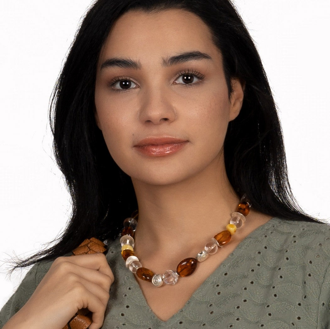 Bernstein und Bergkristall Collier Brea shirinsehan.com