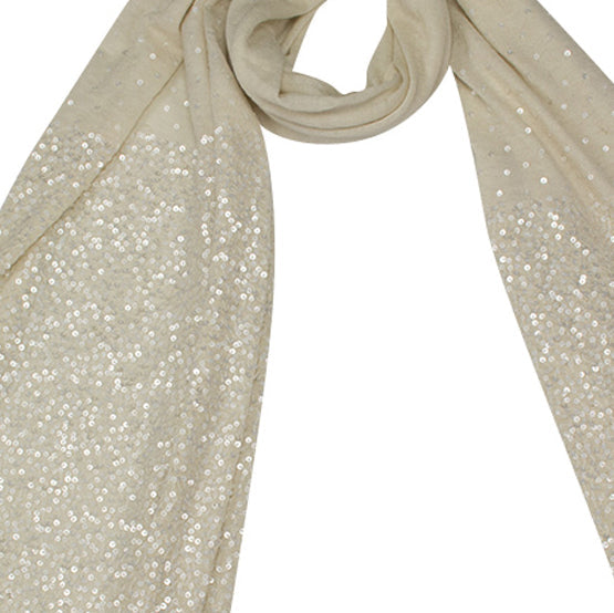 Luxuriöse Cashmere Abendstola in Champagner – Handbestickt mit Pailletten shirinsehan.com